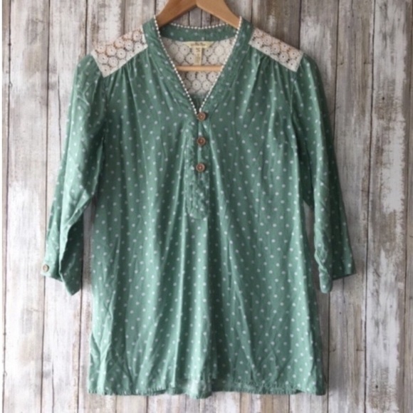 Matilda Jane Enticing Eyelet Green Polka Dot Blouse - Picture 2 of 8